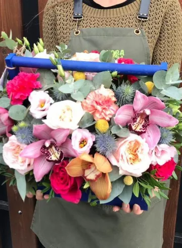 Композиция в ящике &laquo;Кандинский&raquo; от интернет-магазина цветов в 