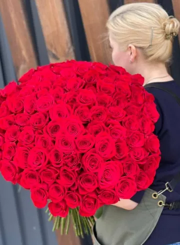 101 роза «101 рубин» от интернет-магазина цветов в 