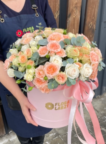 25 роз композиция &laquo;Симфония чувств&raquo; от интернет-магазина цветов в 