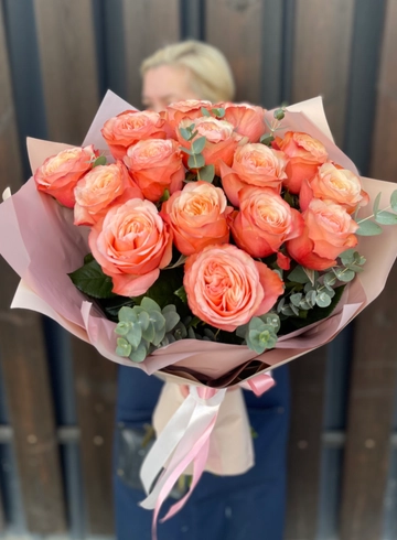 Пионовидные розы Кахала от интернет-магазина цветов в 