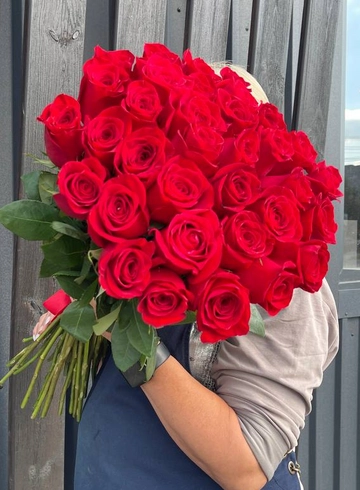 35 роз «Бордо» от интернет-магазина цветов в 