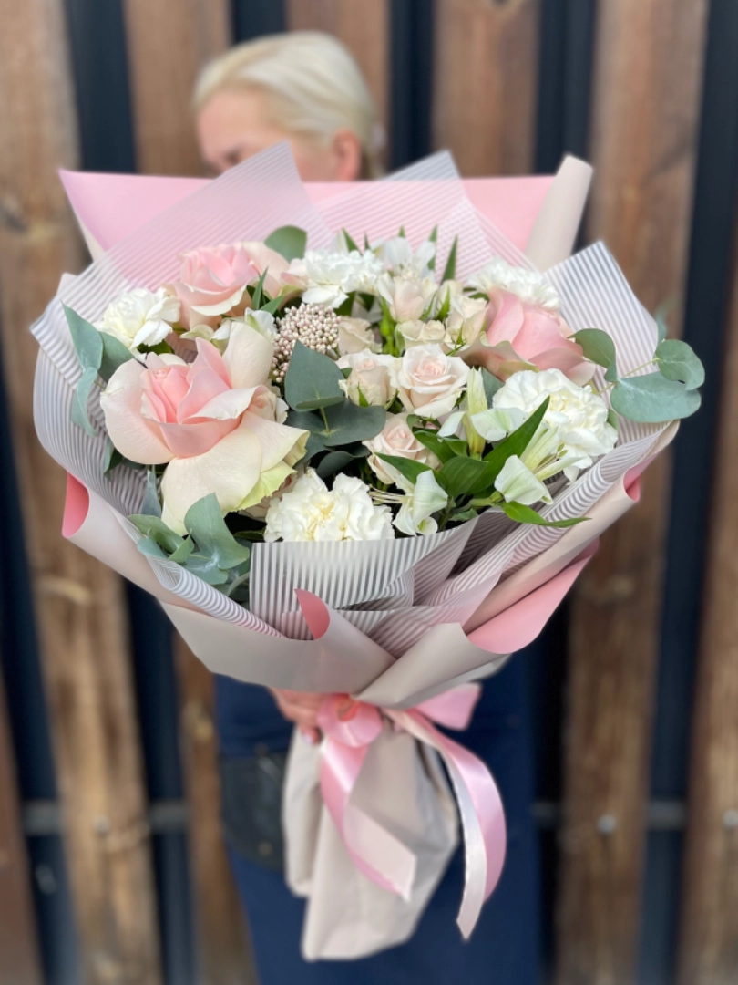 Авторский букет «Струны любви» от интернет-магазина цветов в 