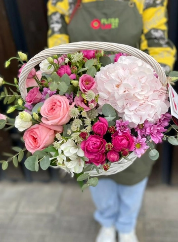 Композиция в корзине «Гармония чувств» от интернет-магазина цветов в 