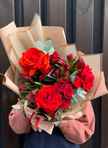 Триобукет &laquo;Фламенко&raquo; от интернет-магазина цветов в 