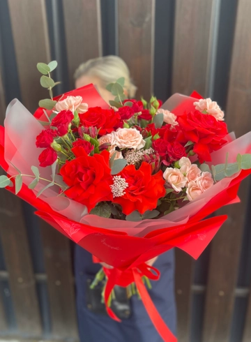 Авторский букет «Мулен Руж» от интернет-магазина цветов в 