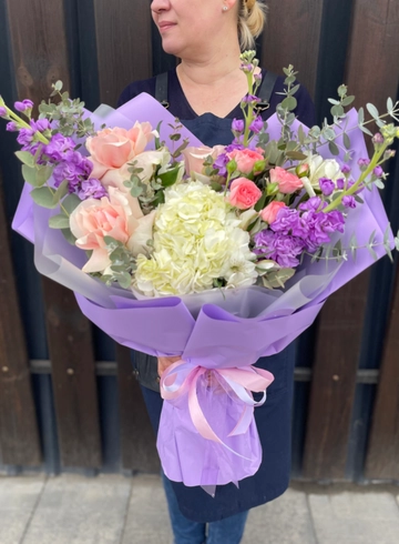 Сборный букет &laquo;Летние сновидения&raquo; от интернет-магазина цветов в 