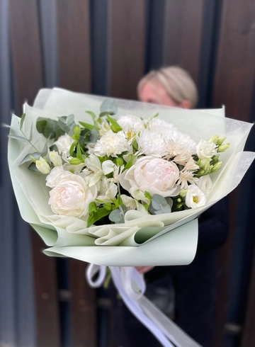 Сборный букет &laquo;Тополиный пух&raquo; от интернет-магазина цветов в 