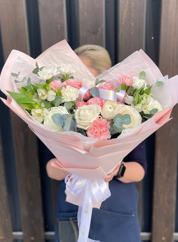 Сборный букет «Верона» от интернет-магазина цветов в 