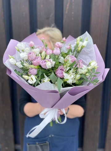 Сборный букет «Сен-Мало» от интернет-магазина цветов в 