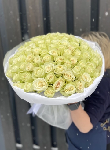 101 белая роза Кения от интернет-магазина цветов в 