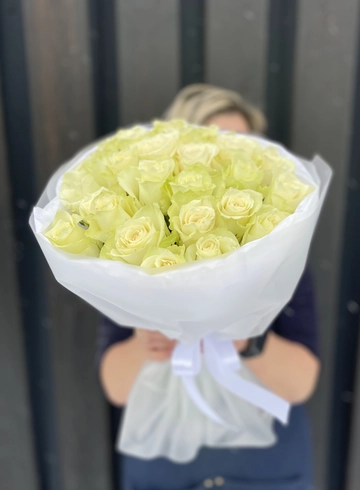 25 белых роз Кения от интернет-магазина цветов в 