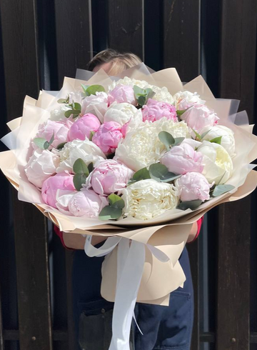 Монобукет из пионов &laquo;Роскошная вечеринка&raquo; от интернет-магазина цветов в 