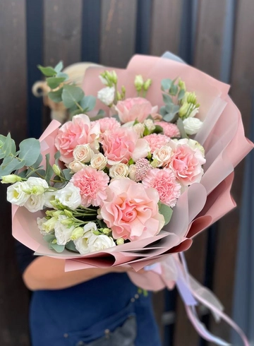 Авторский букет «Доброе знамение» от интернет-магазина цветов в 