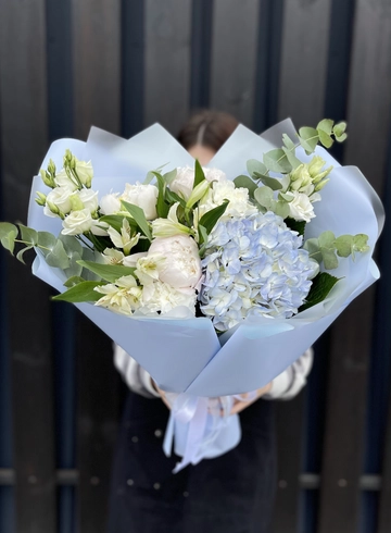 Сборный букет &laquo;Легкое облако&raquo; от интернет-магазина цветов в 