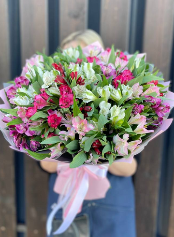 Монобукет 35 альстромерий ассорти от интернет-магазина цветов в 